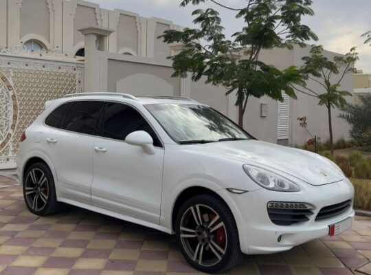 Porsche Cayenne S 2013 Gcc for sale