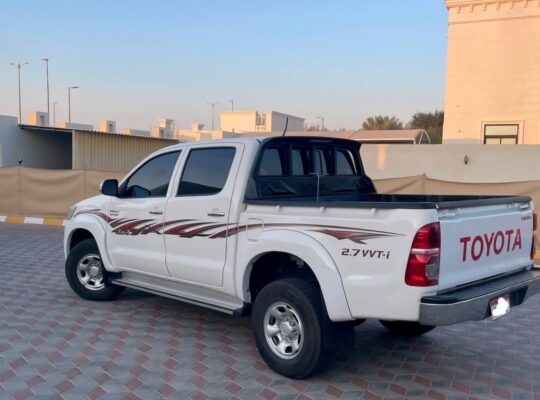 Toyota Hilux 4*4 Gcc 2014 for sale