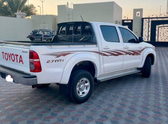 Toyota Hilux 4*4 Gcc 2014 for sale