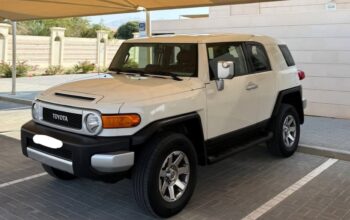 Toyota Fj Cruiser GXR 2022 full option Gcc for sal