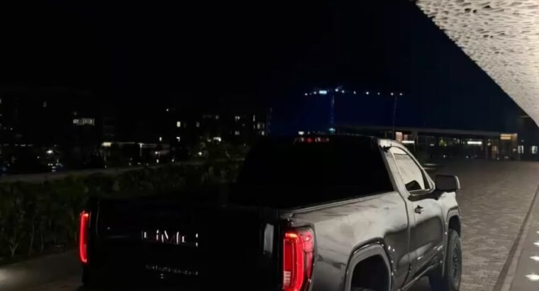 Gmc Sierra Coupe AT4 2023 Gcc full option