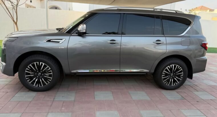 Nissan Patrol platinum 2022 full option Gcc