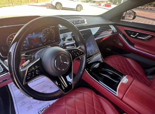 Mercedes S580 full option 4matic Gcc 2022