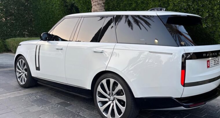 Range Rover Vouge 2023 Gcc full option HSE for sal