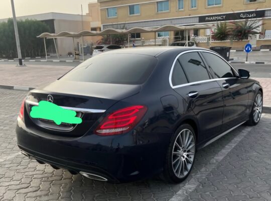 Mercedes C200 Gcc 2015 for sale