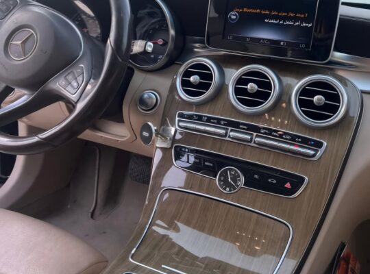 Mercedes C200 Gcc 2015 for sale