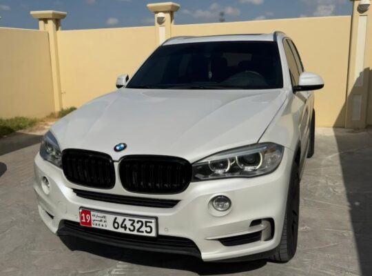 BMW X5 35i Gcc 2014 in good condition