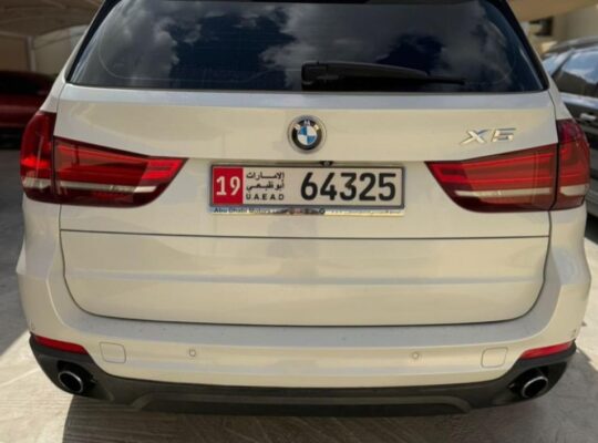 BMW X5 35i Gcc 2014 in good condition