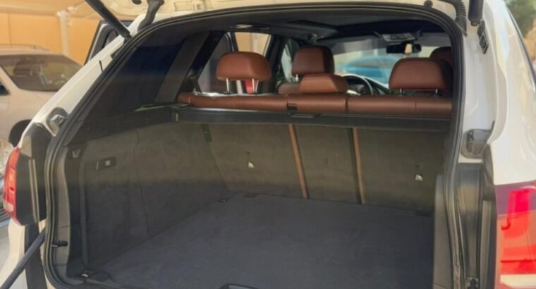 BMW X5 35i Gcc 2014 in good condition