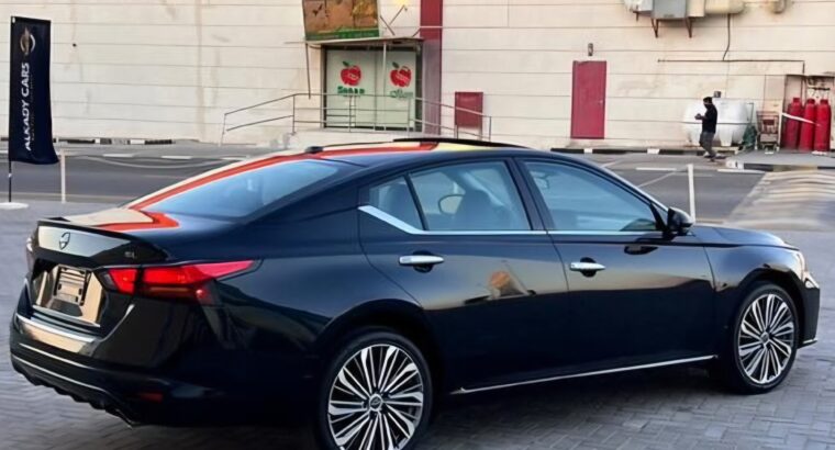 Nissan Altima SL 2023 full option USA imported
