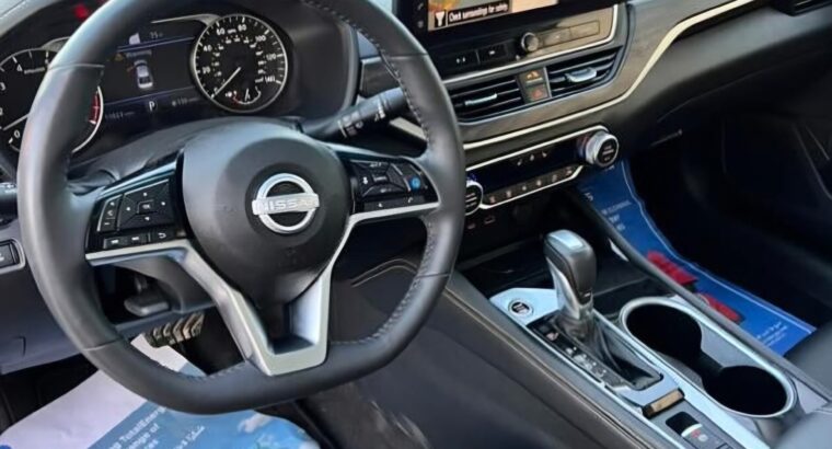 Nissan Altima SL 2023 full option USA imported