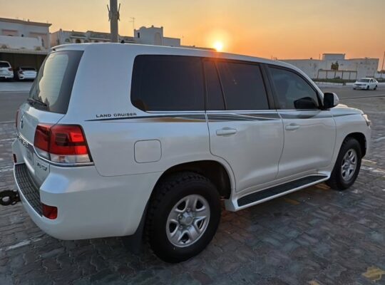 Toyota Land cruiser Exr 5.7 full option 2019 for s