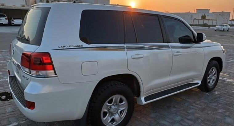 Toyota Land cruiser Exr 5.7 full option 2019 for s