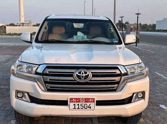 Toyota Land cruiser Exr 5.7 full option 2019 for s