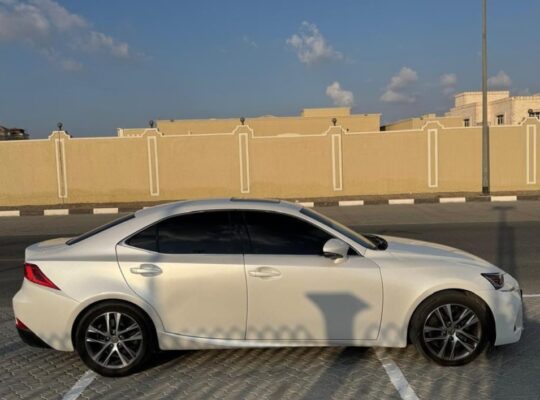 Lexus IS300 full option 2020 Gcc for sale