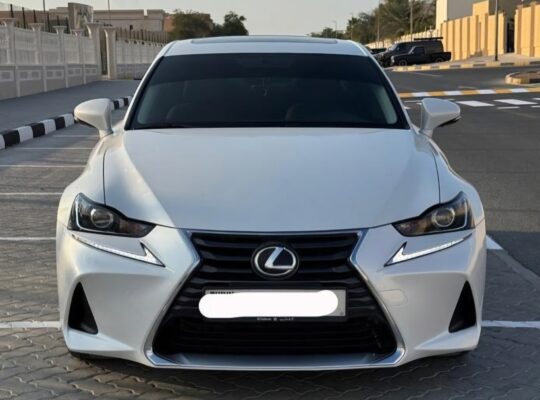 Lexus IS300 full option 2020 Gcc for sale