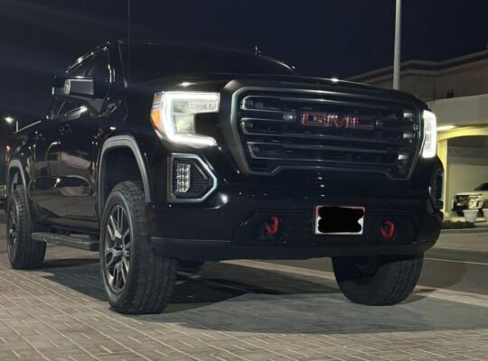 Gmc sierra AT4 full option 2021 Gcc for sale