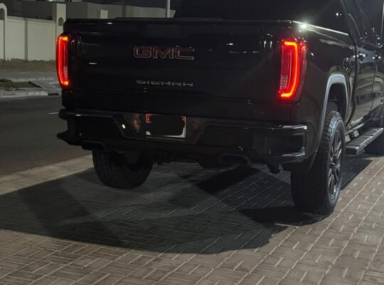 Gmc sierra AT4 full option 2021 Gcc for sale