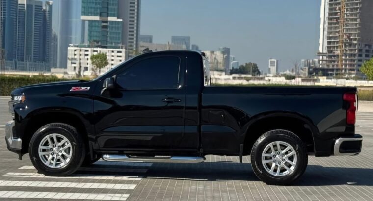 Chevrolet Silverado z71 base option 2022 Gcc
