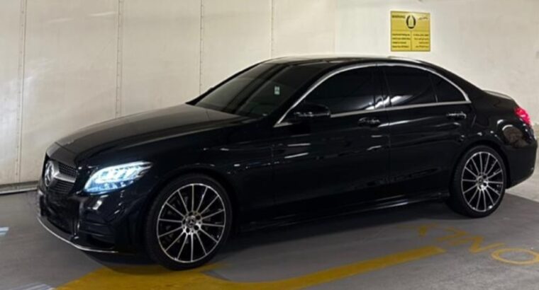 Mercedes C200 full option 2019 Gcc for sale