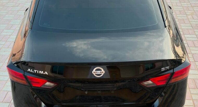 Nissan Altima SR 2021 USA imported for sale
