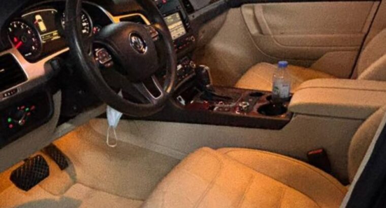 Volkswagen Touareg 2012 Gcc for sale