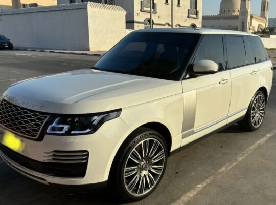 Range Rover vouge 2014 SE Gcc for sale