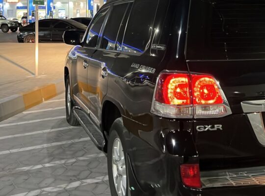 Toyota Land cruiser GXR 2011 Gcc for sale