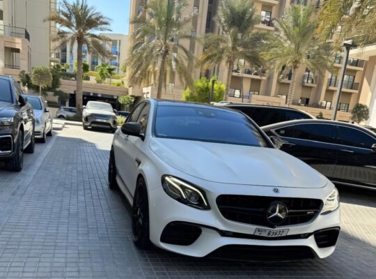 Mercedes E63s AMG 2019 Gcc fully loaded