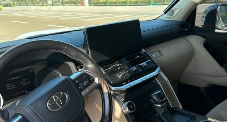Toyota Land cruiser VXR 2022 Gcc full option
