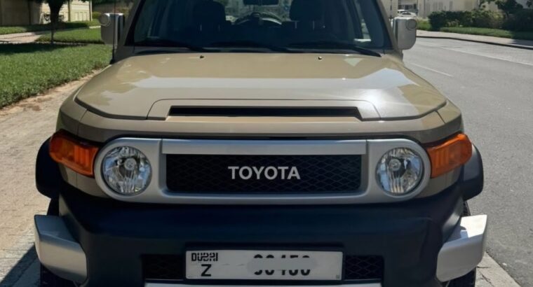 Toyota FJ Cruiser 2023 Gcc full option