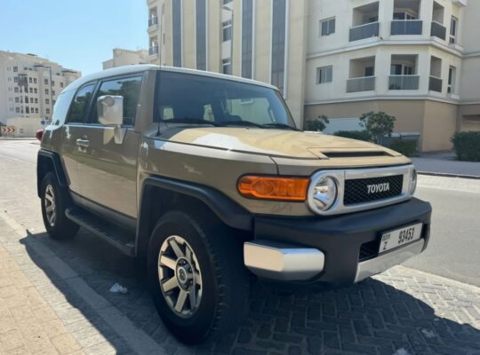 Toyota FJ Cruiser 2023 Gcc full option