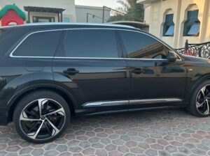 Audi Q7 S line 2020 full option Gcc for sale