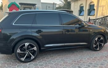 Audi Q7 S line 2020 full option Gcc for sale