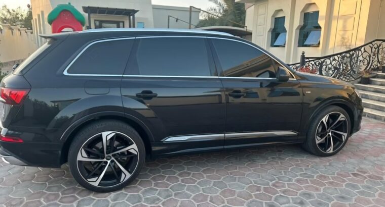 Audi Q7 S line 2020 full option Gcc for sale