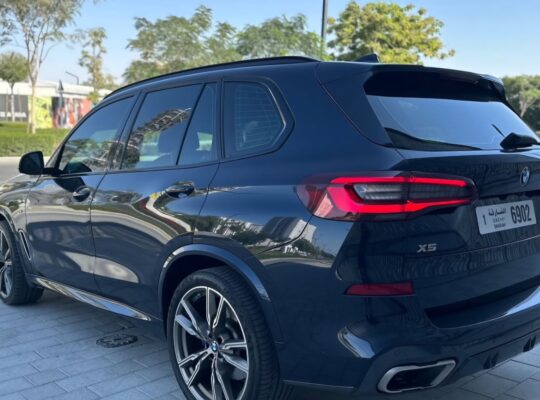 BMW X5 M Power 2022 Gcc fully loaded