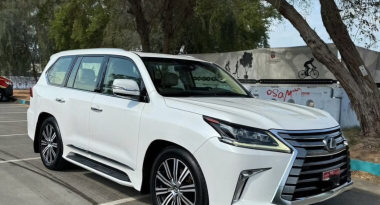 Lexus LX570 2016 Gcc full option for sale