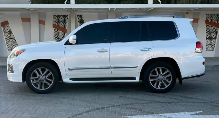 Lexus LX570 sport 2015 Gcc for sale