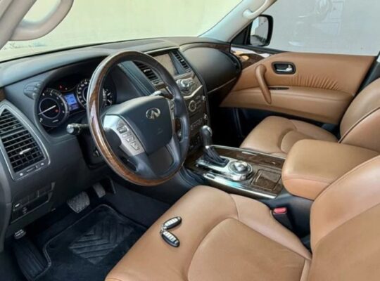 Infiniti Qx80 full option Gcc 2017 for sale