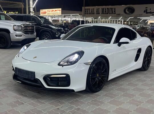 Porsche Cayman GTS 2015 Gcc in perfect condition