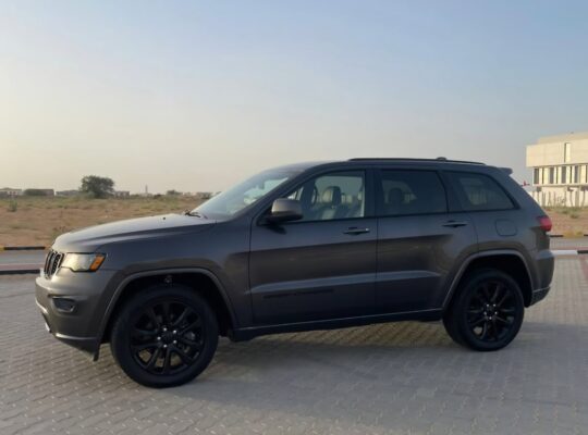 Jeep Grand Cherokee 2018 full option USA imported