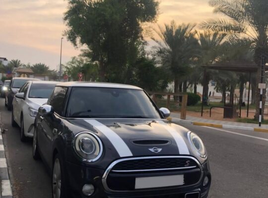 Mini Cooper S JCW coupe 2014 Gcc for sale