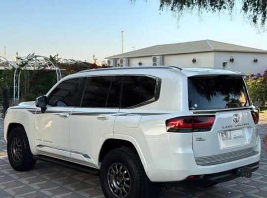 Toyota Land cruiser VX 2024 Gcc for sale