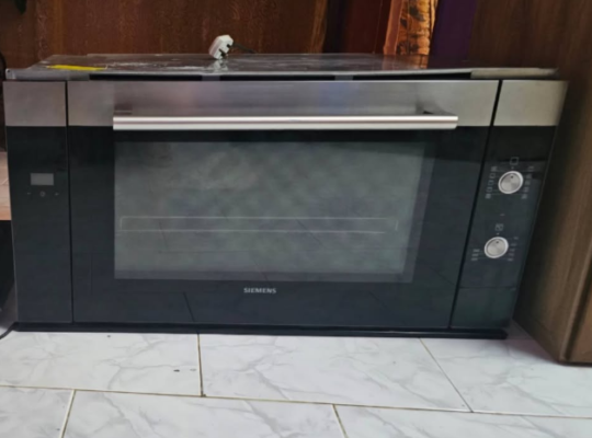 Siemens built-in oven in good condition for sale