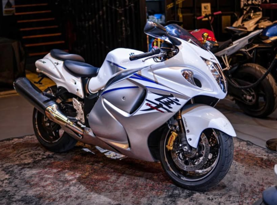 Suzuki hayabusa 2015 imported In good condition fo