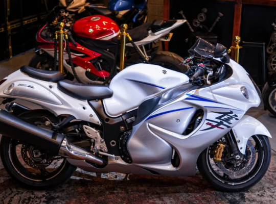 Suzuki hayabusa 2015 imported In good condition fo