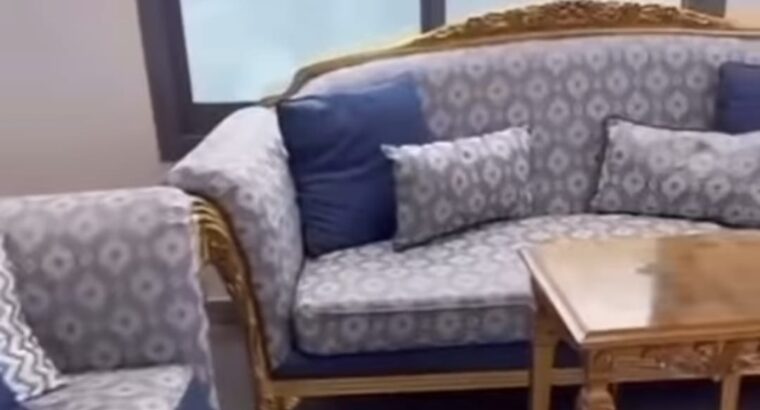 للبيع طقم صالون ممتاز