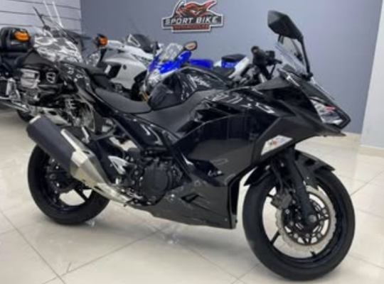 Kawasaki Ninja 400 2018 In perfect condition for