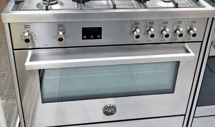 Bertazzoni Gas/electric oven stove for sale