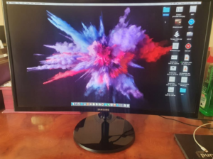 Samsung 24″ Essential Curved Monitor with the deep